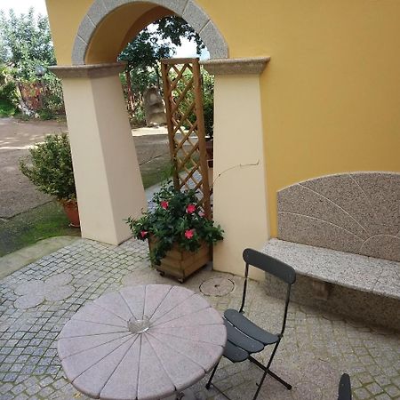 Le Roverelle Ilbono Bagian luar foto